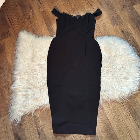 NOOKIE Chloe Lace Off The Shoulder Midi Dress In Black - Picture 2 of 5